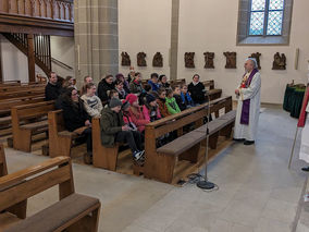 Der Heilige Nikolaus besuchte St. Crescentius